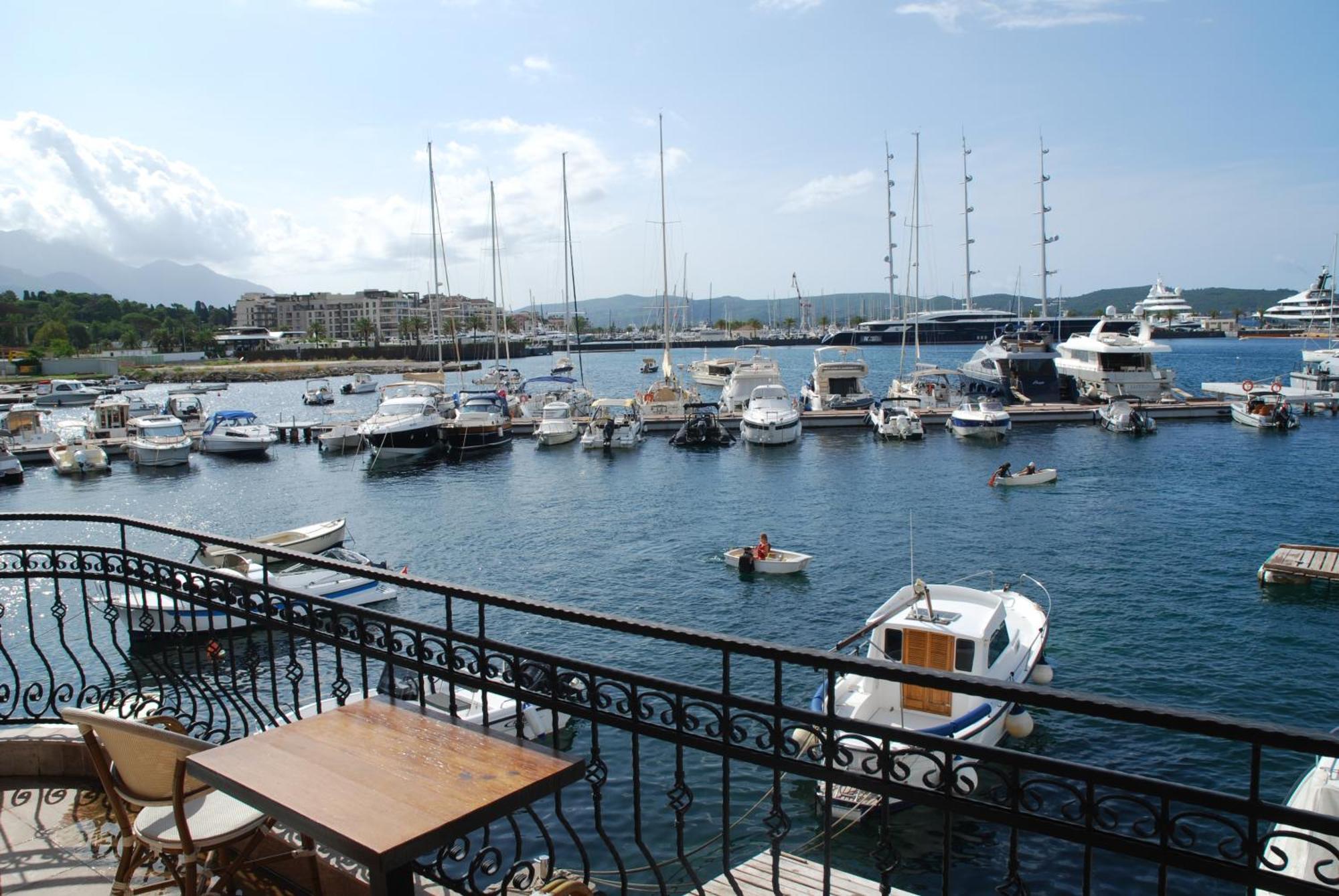 Rustico Apartments Tivat Exterior foto