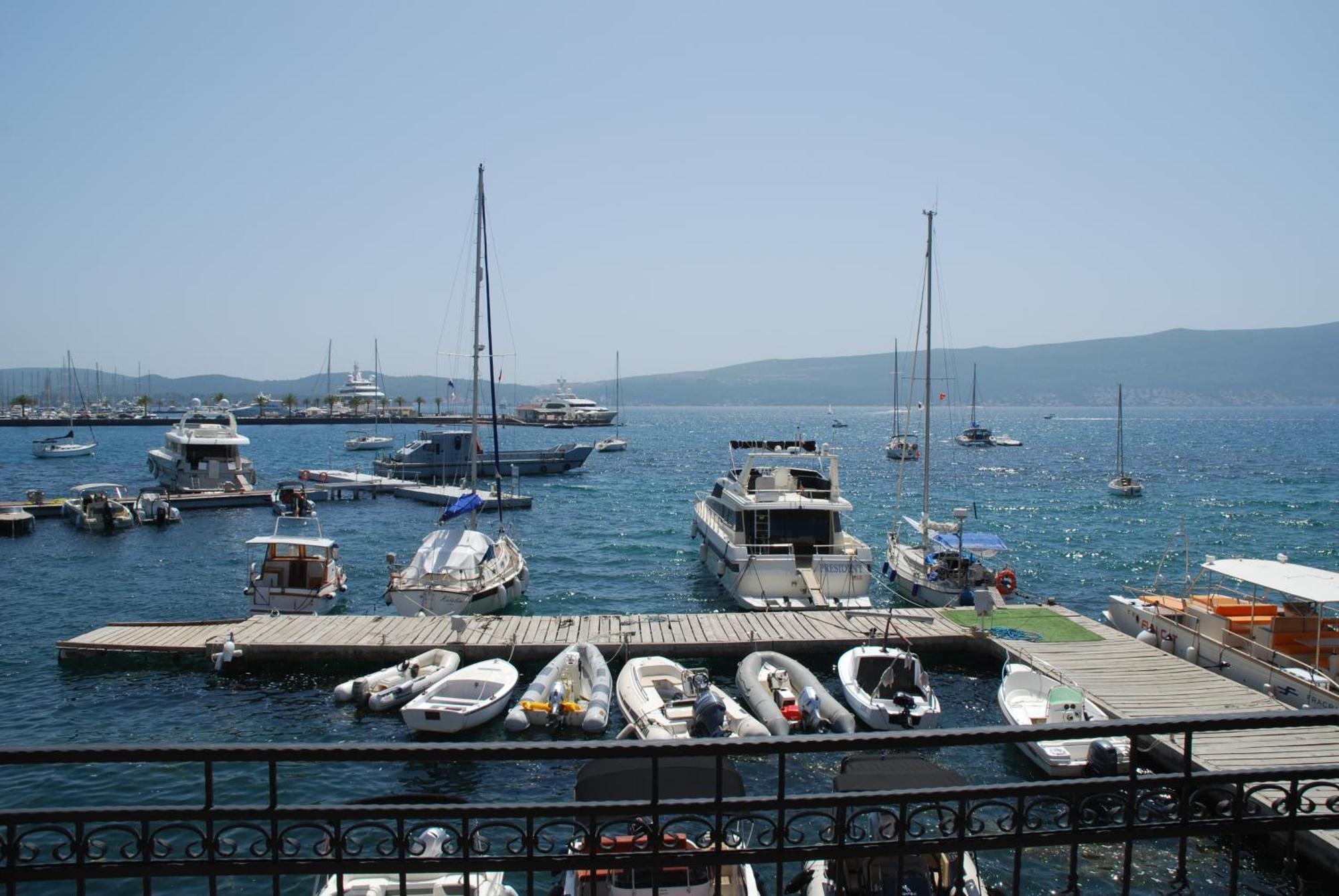 Rustico Apartments Tivat Exterior foto
