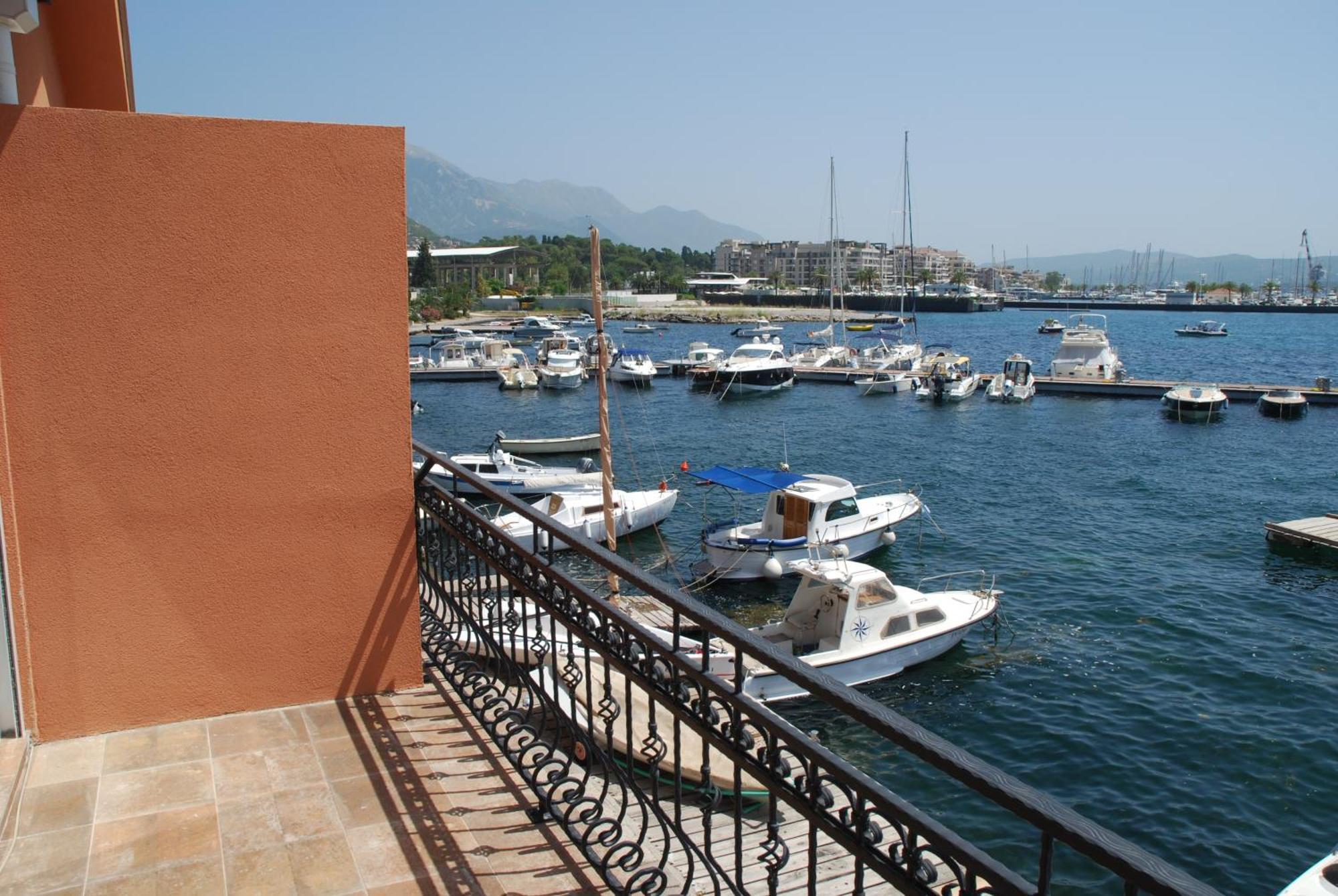 Rustico Apartments Tivat Exterior foto